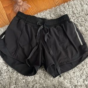 COPY - Lululemon black hotty hots (older style) with drawstring, size 2, 4 inch